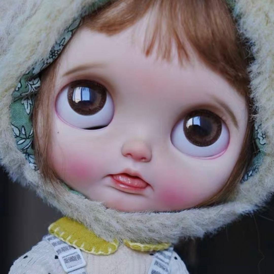 カスタムブライス 海外作家様 悪戯っ子 ベロだし 舌 かわいい 幼い