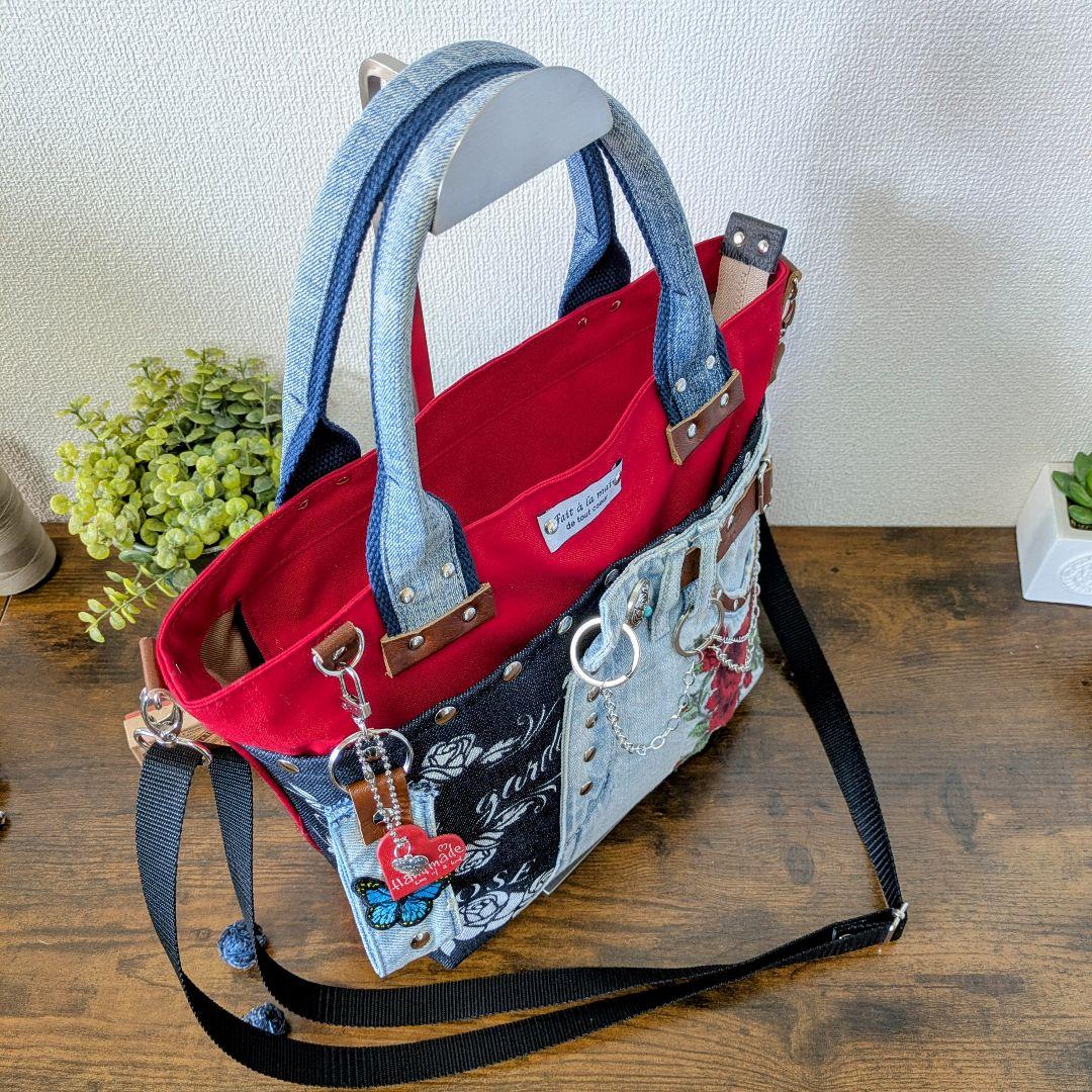 デニムリメイク 2wayトート｜薔薇刺繍×本革・ポケットたくさん・底鋲付き