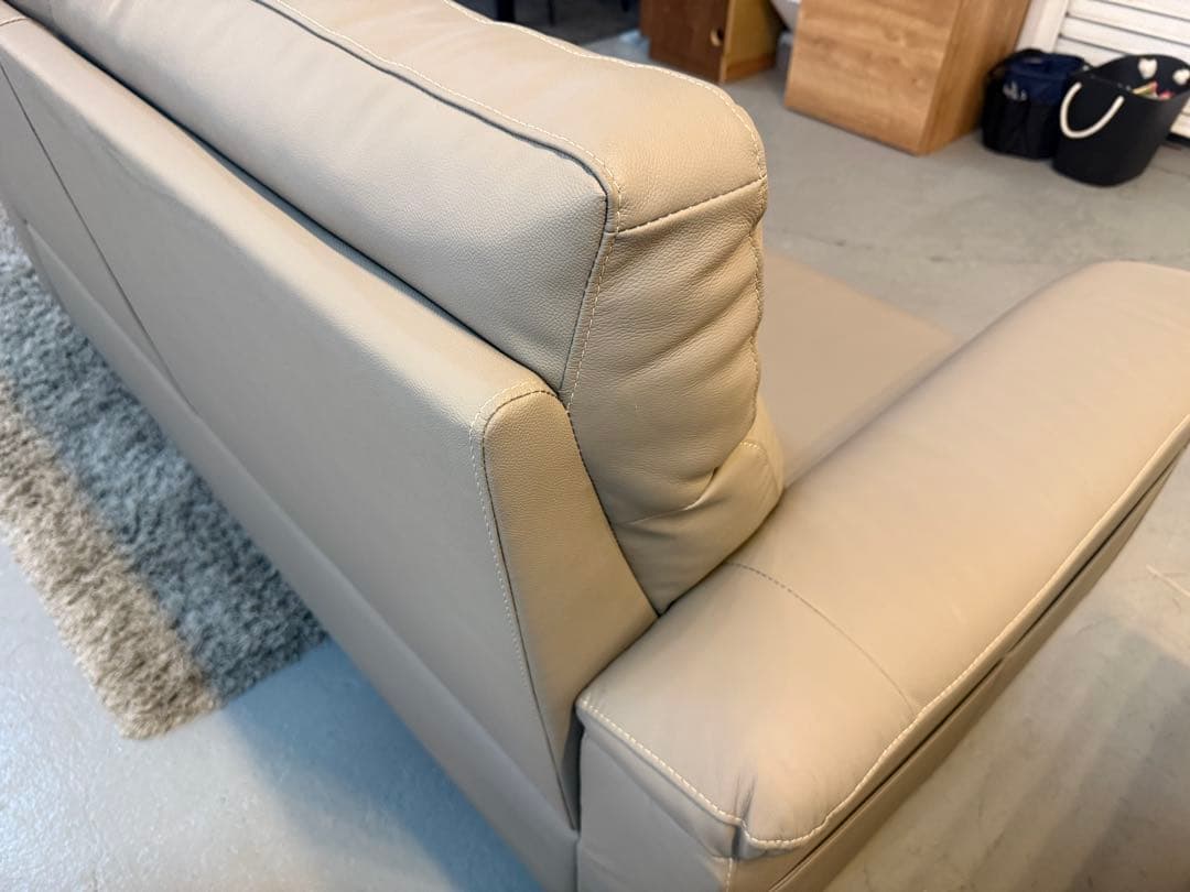 ニトリ　３人掛けソファ　本革（一部合成皮革）