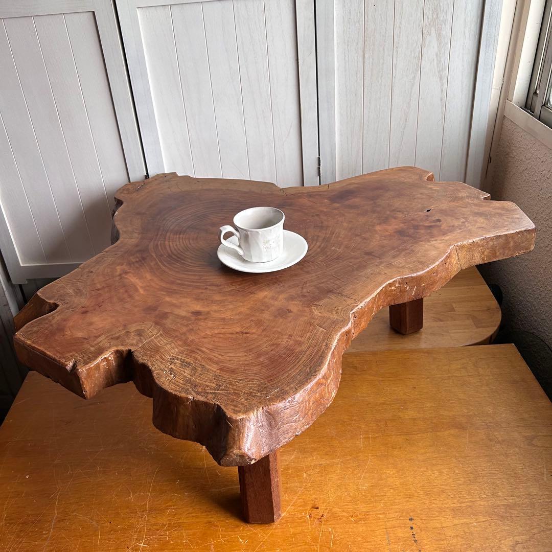 切り株テーブル　一枚板座卓　天然木　コーヒーテーブル
