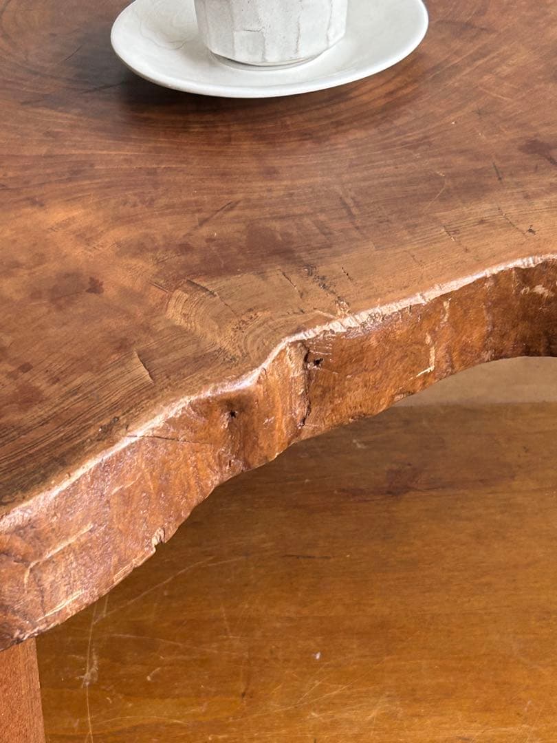 切り株テーブル　一枚板座卓　天然木　コーヒーテーブル