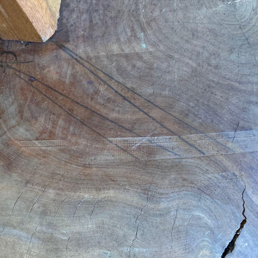 切り株テーブル　一枚板座卓　天然木　コーヒーテーブル