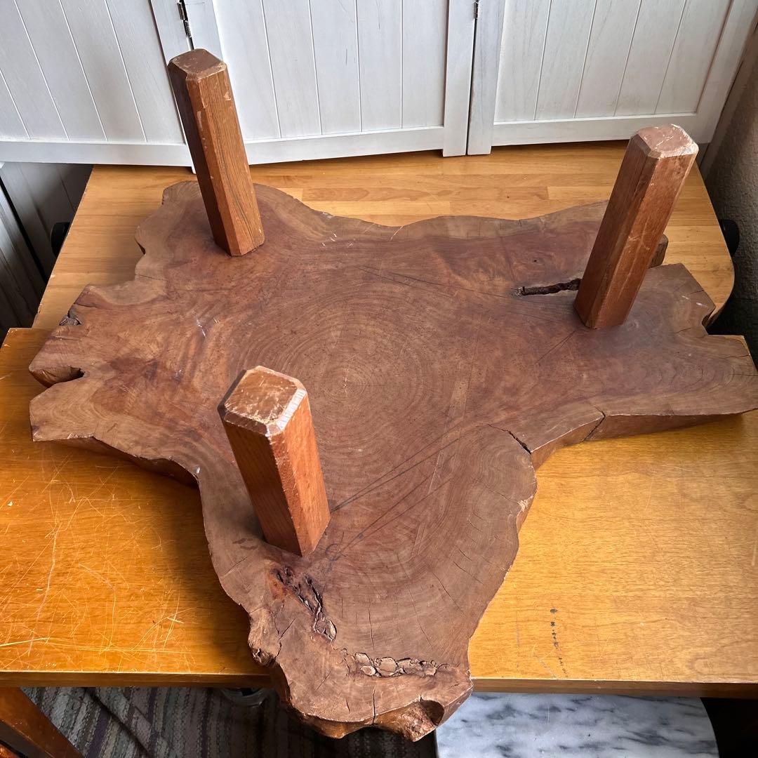 切り株テーブル　一枚板座卓　天然木　コーヒーテーブル