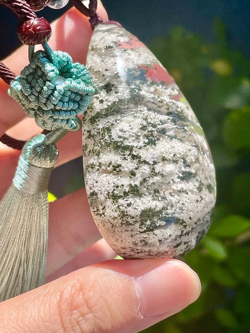 超ビッグ　ガーデンクォーツ  雫型　苔水晶 庭園水晶 パワースートン　原石風水