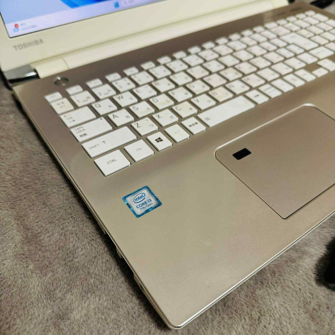 S251 TOSHIBAノートパソコンSSD第7世代WEBカメラWindow11