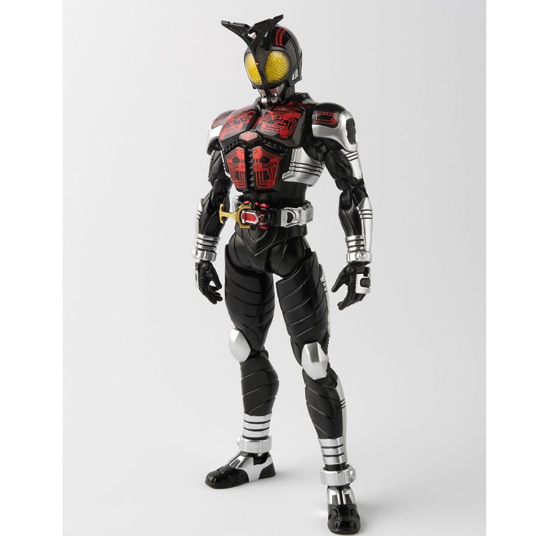 新品未開封　SHFiguarts 真骨彫製法 ダークカブト　正規品