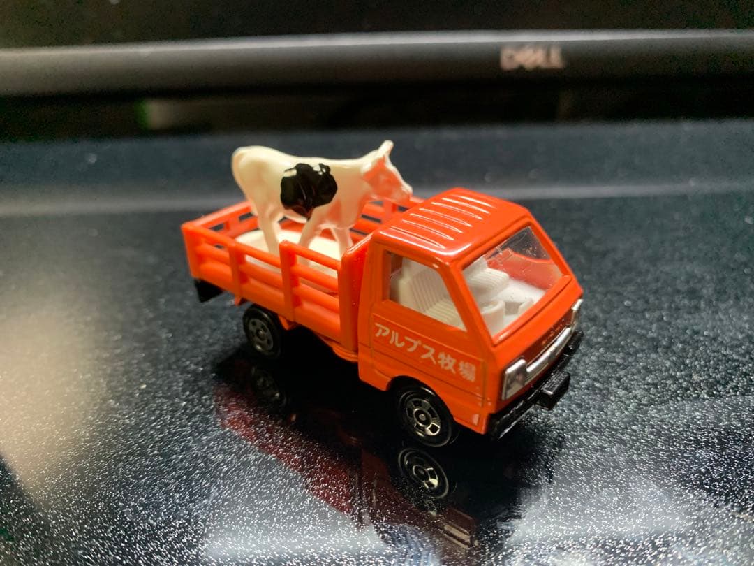 トミカ スズキ キャリイ 家畜運搬車 アルプス牧場 39-3-2 黒箱 日本製