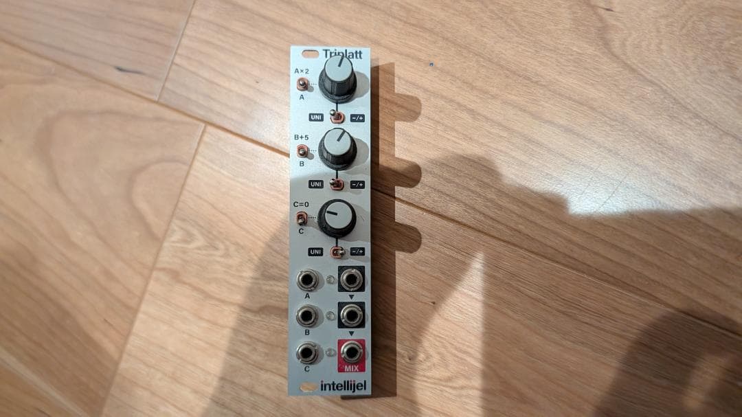 Intellijel / Triplatt モジュラーシンセ