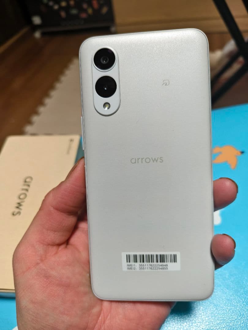 arrows WE2 ホワイト 本体