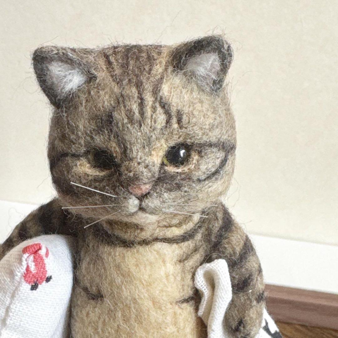 羊毛フェルト猫 キジ猫 ぬいぐるみ