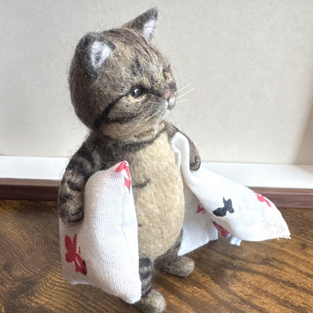 羊毛フェルト猫 キジ猫 ぬいぐるみ