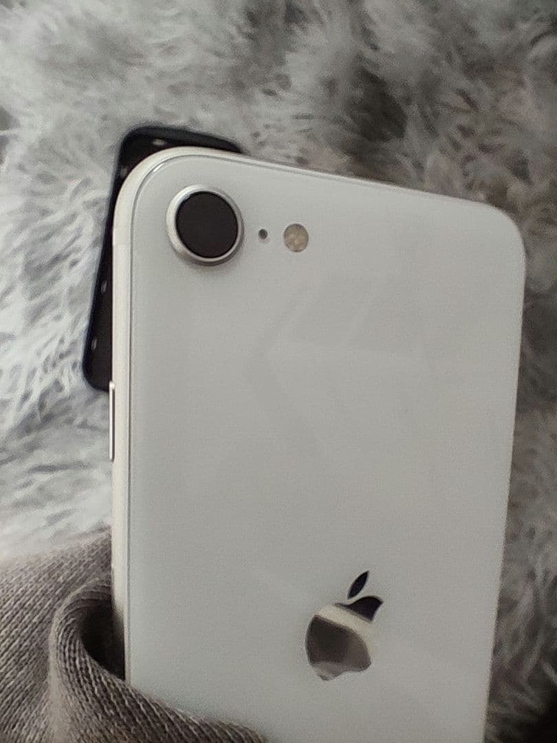 iPhone SE（第2世代）64GB SIMフリー バッテリー90% 【美品】