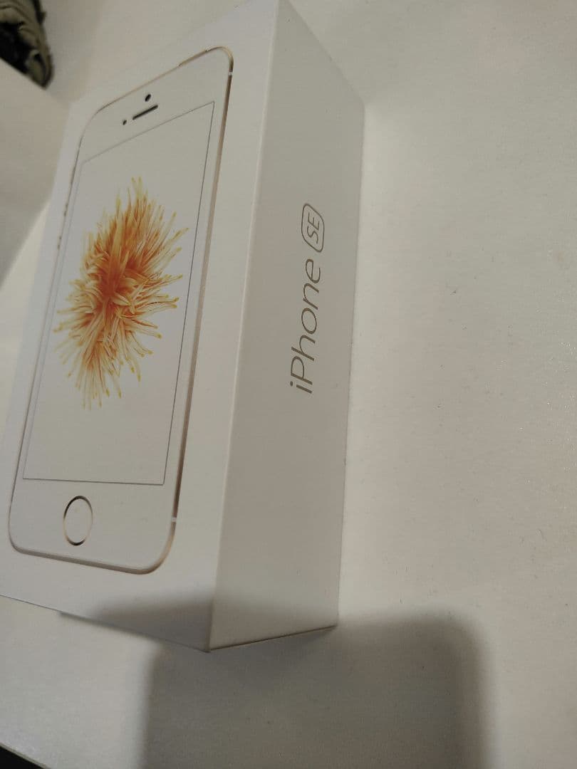 （値下げ歓迎）【美品】iPhone SE　初代 ゴールド 32GB UQモバイル