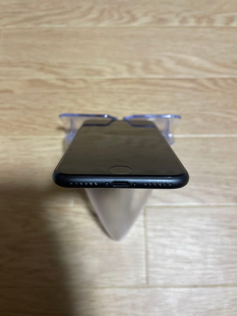 Iphone7 32GB ブラックSIMフリーバッテリー90％美品