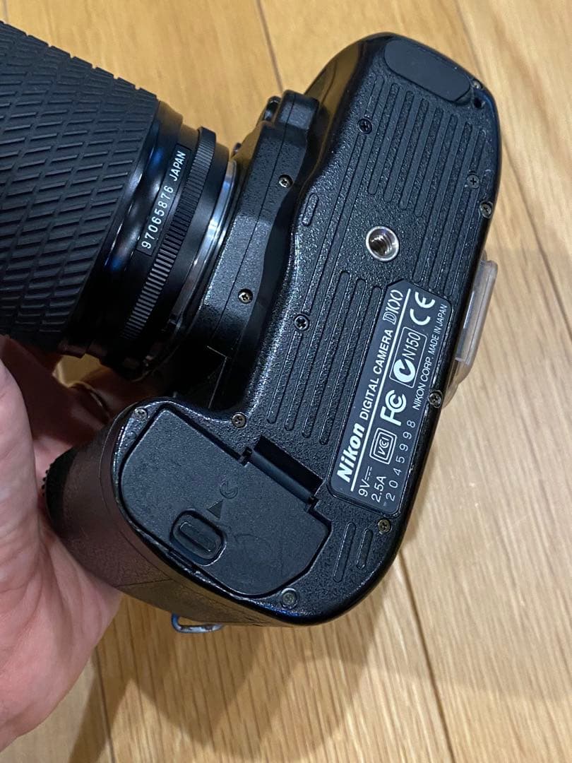 Nikon D100 デジタル一眼　Tokina 28-210 広角望遠レンズ付