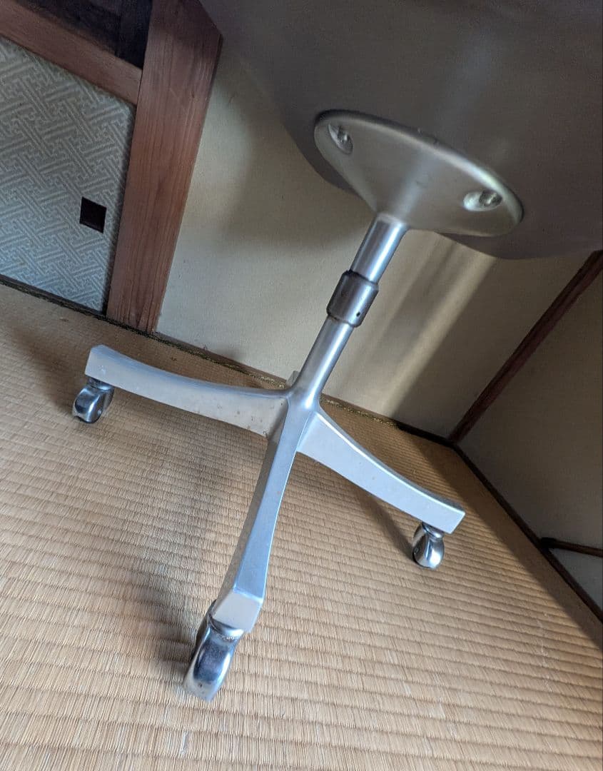 天童木工★剣持勇キャスター付きカブトチェアKABUTO chair ブラウン