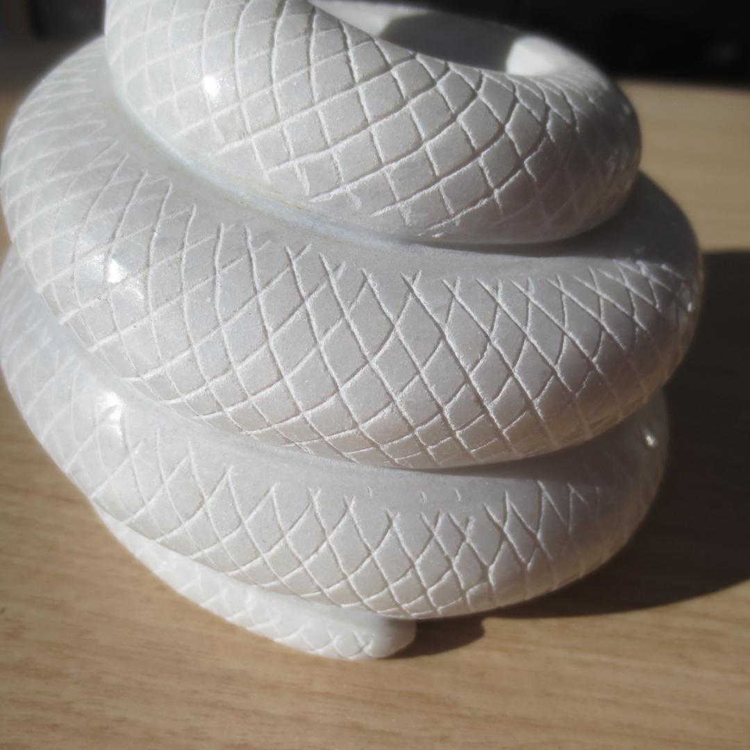 白蛇 白へび ヘビ White snake（大）天然大理石 手作り品 蛇 巳年