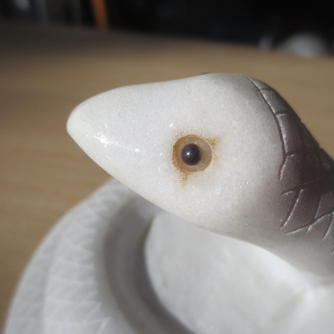 白蛇 白へび ヘビ White snake（大）天然大理石 手作り品 蛇 巳年