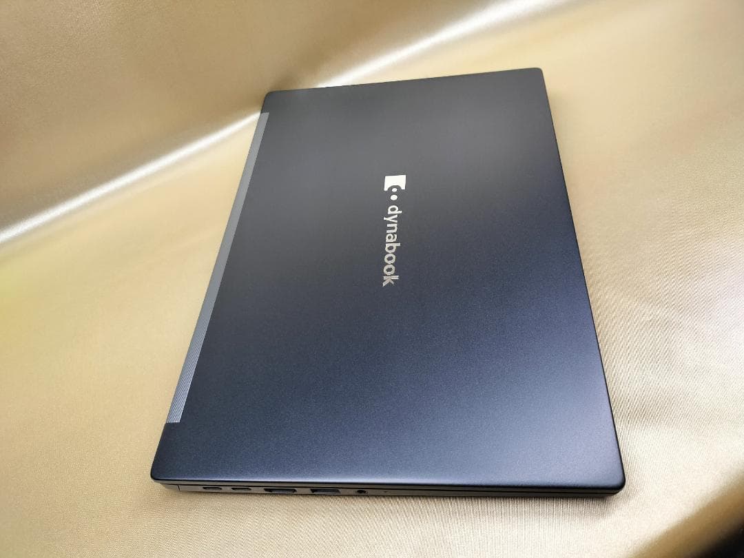 東芝　Dynabook G83/KW　高性能　2023年モデル(K-205)