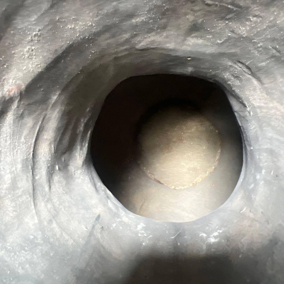 実家整理 土器のような壺