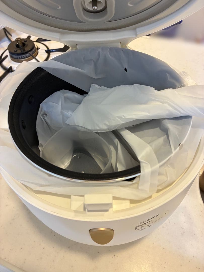 【新品・未使用】EPEIOS HUG 炊飯器 EPRC001 4合 新生活