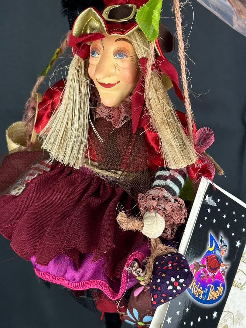 幸福を呼ぶ　魔女　英国　ぬいぐるみ　魔女人形　イングランド製