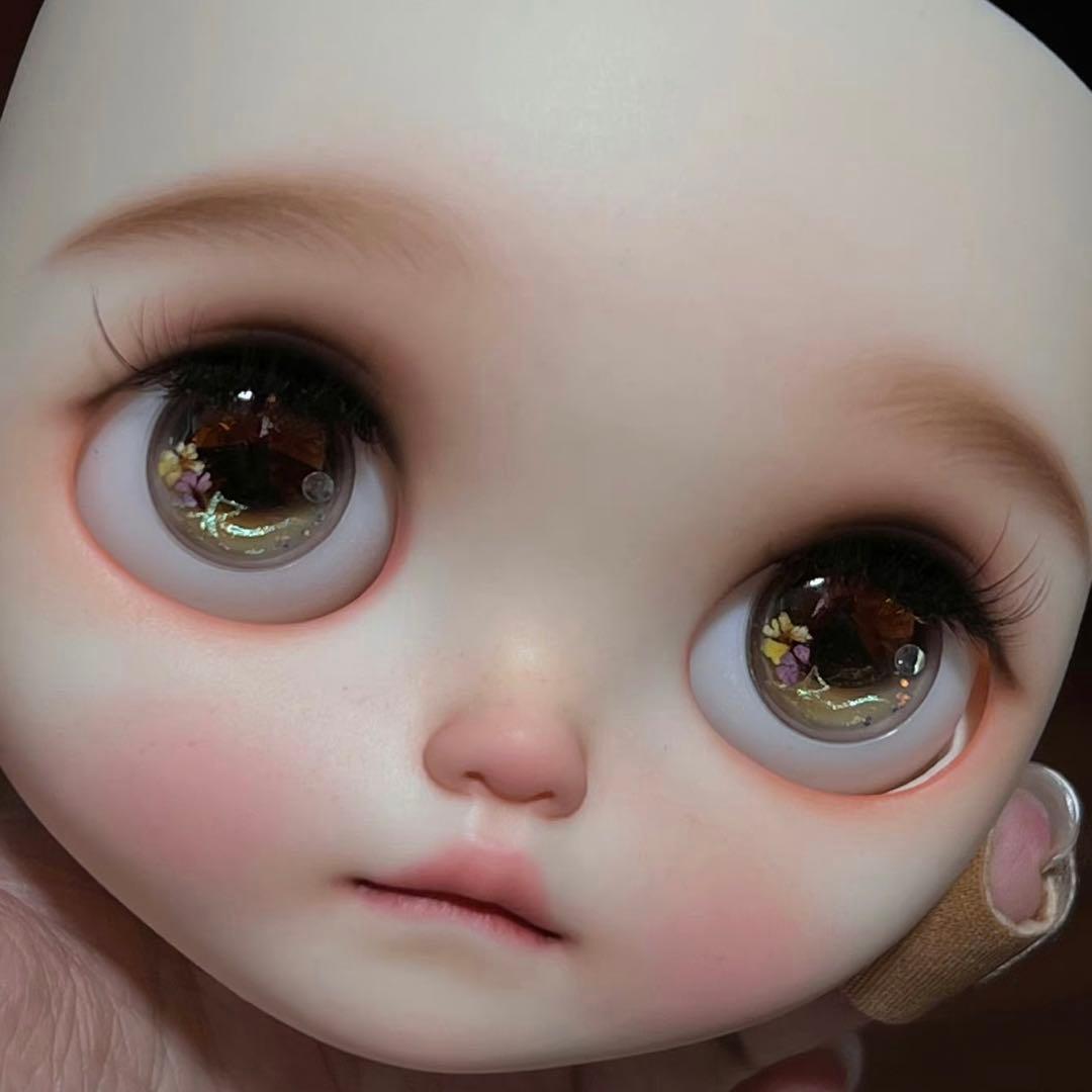 カスタムブライス 綺麗 かわいい 有名海外作家様 ドール 恥ずかしがり屋