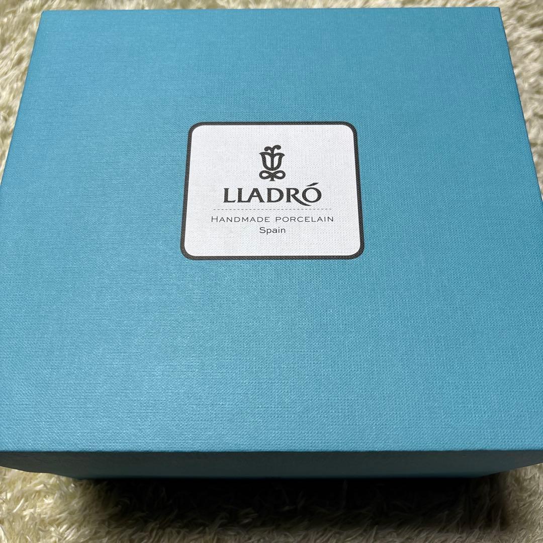 希少✨ LLADRO リヤドロ 花瓶 花器 フラワーベース 陶器 クリーム色