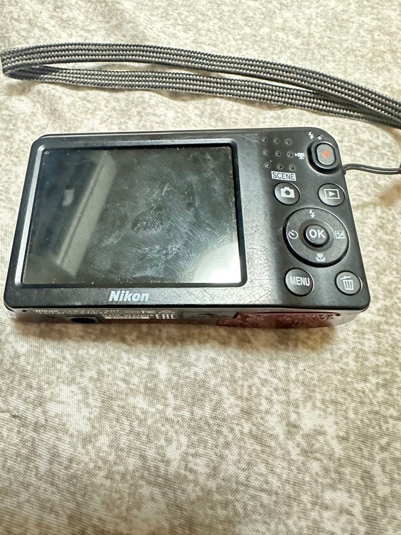 Nikon COOLPIX A10 レッド デジカメ 美品