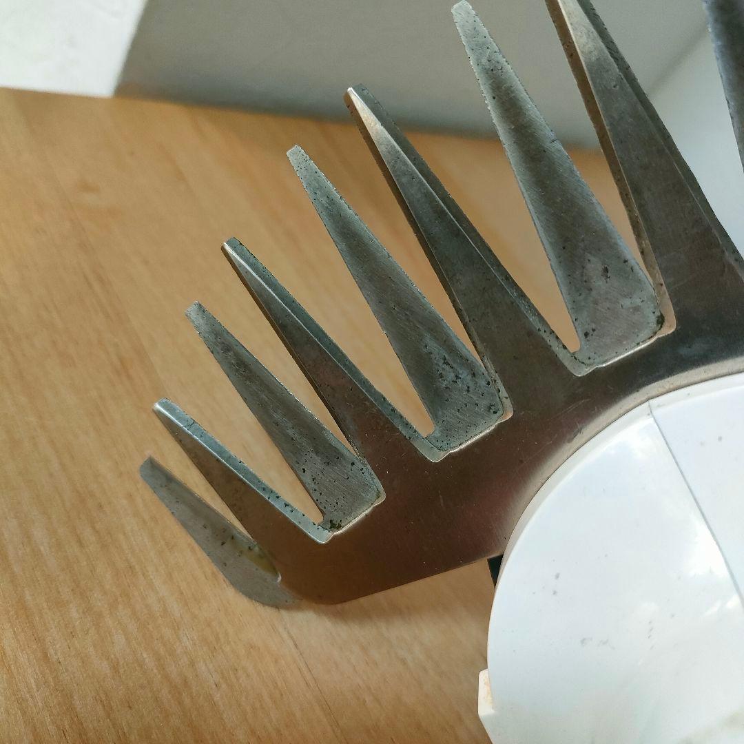 マキタ　芝生バリカン　刈幅　　160mm MUM1600