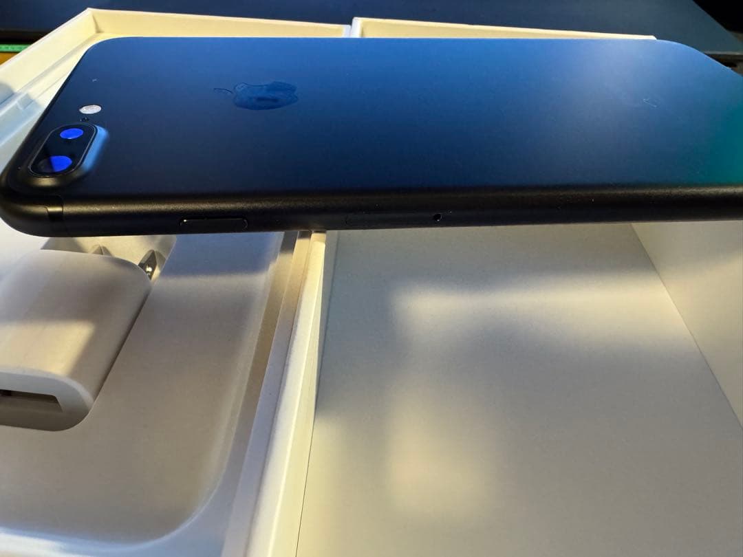 【箱付属品】iPhone 7 Plus Black黒 256GB SIMフリー