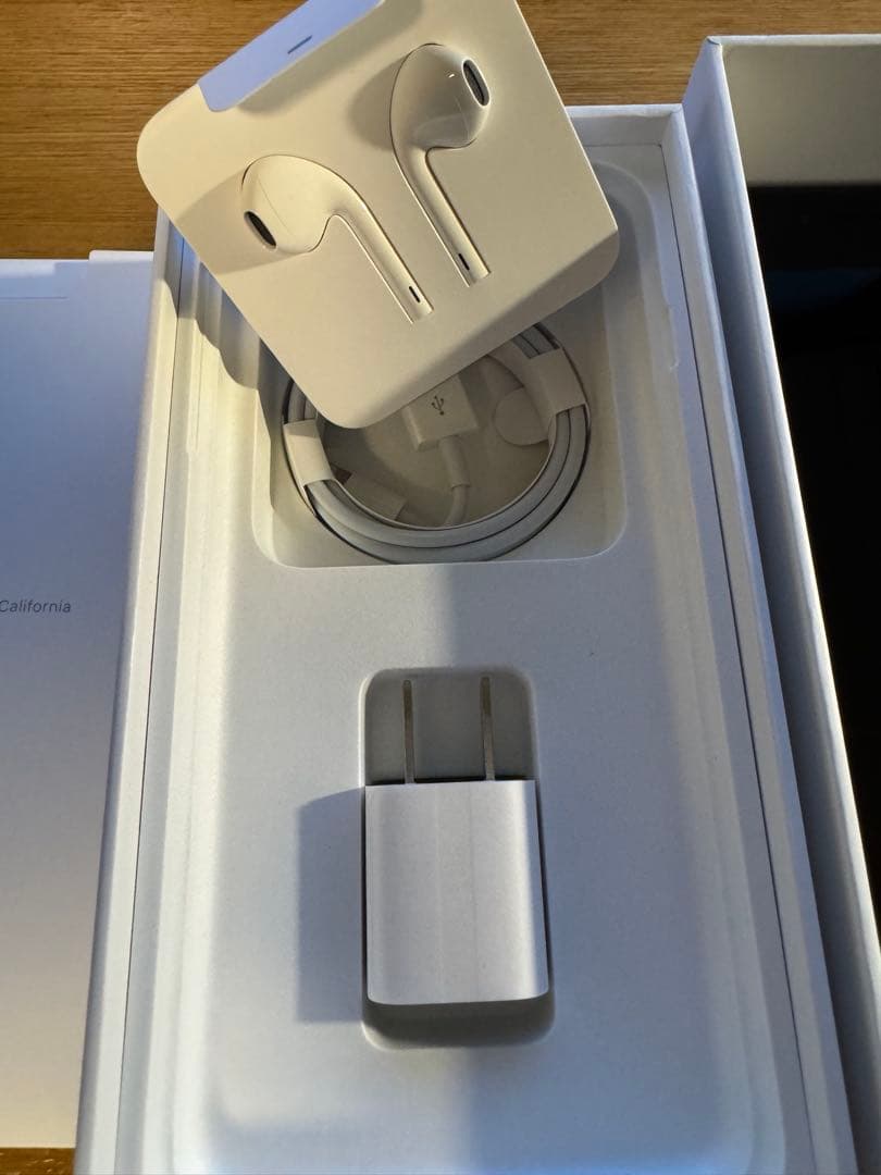 【箱付属品】iPhone 7 Plus Black黒 256GB SIMフリー