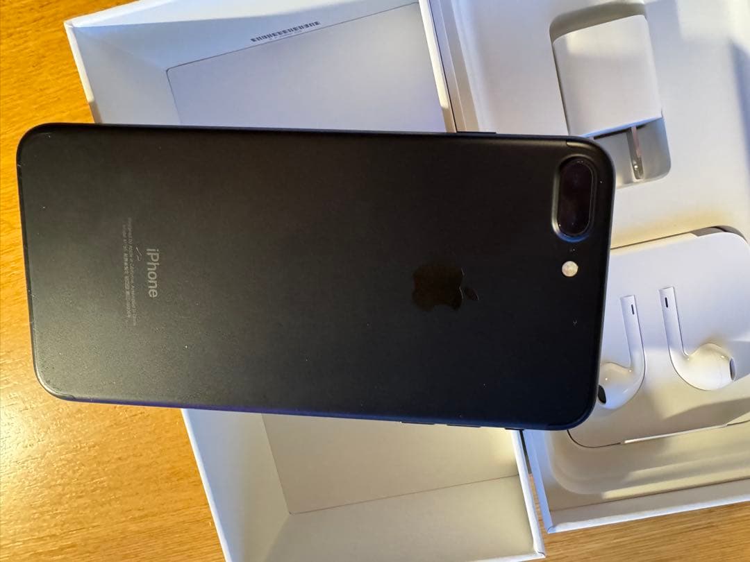 【箱付属品】iPhone 7 Plus Black黒 256GB SIMフリー