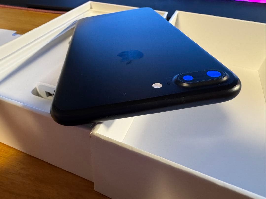 【箱付属品】iPhone 7 Plus Black黒 256GB SIMフリー