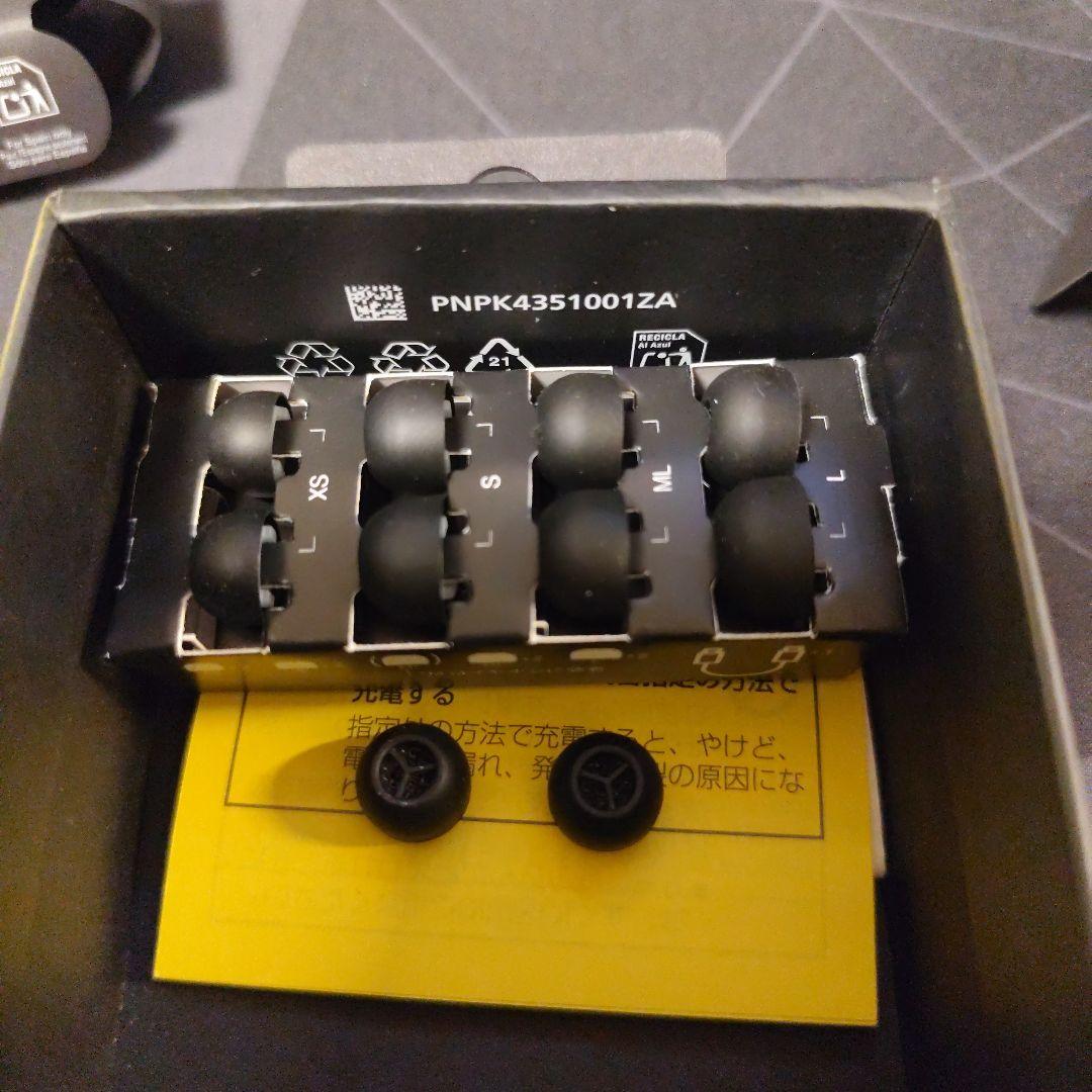 Technics EAH-AZ100 テクニクス　ワイヤレスイヤホン　カバー付き