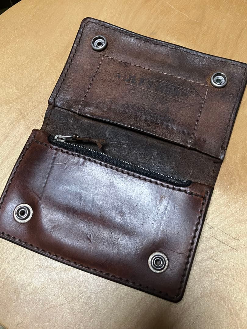 WOLF'S HEAD（ウルフズヘッド）ウォレット財布サークルスタッズ