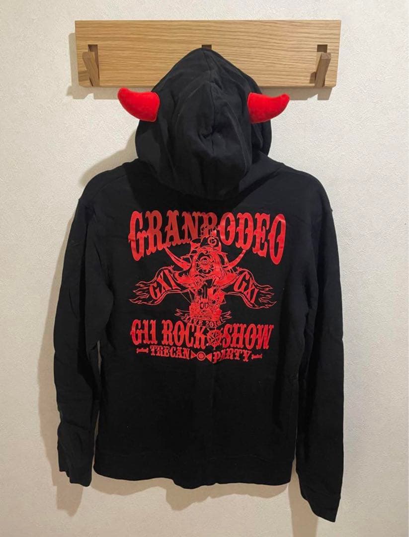 GRANRODEO G11 角付きパーカー