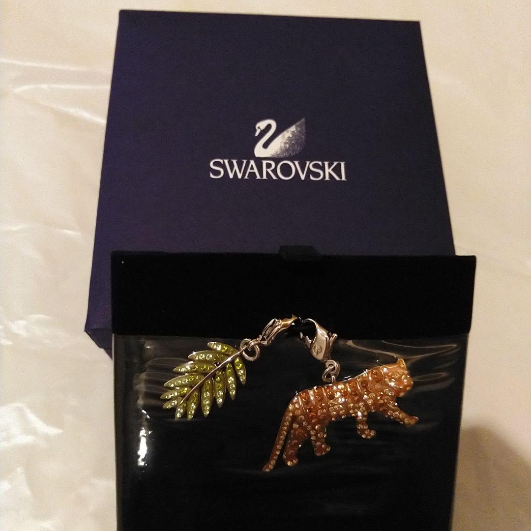 新品未使用スワロフスキー虎チャーム