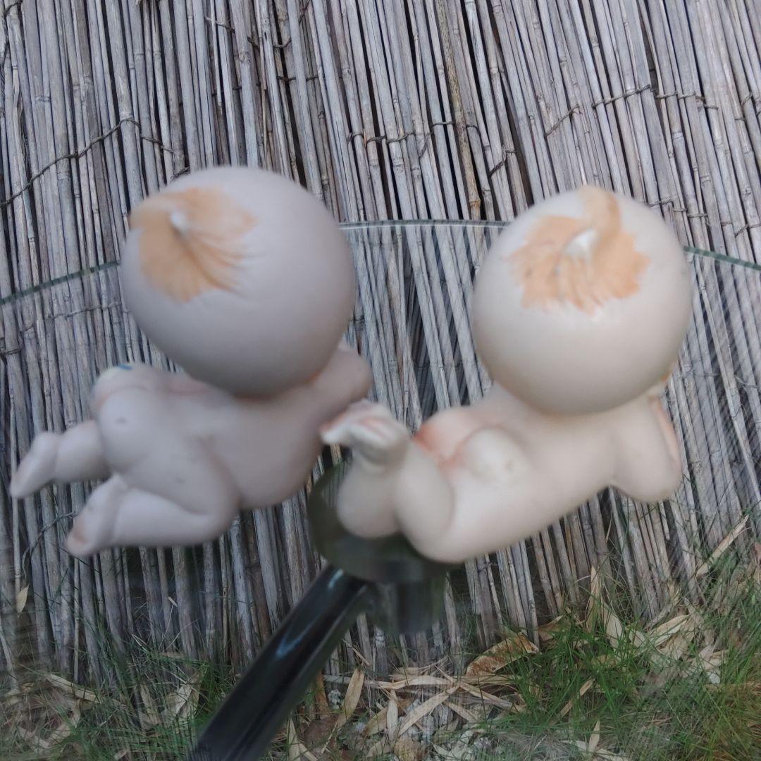 見つめる天使　泣き虫天使　陶磁器置物