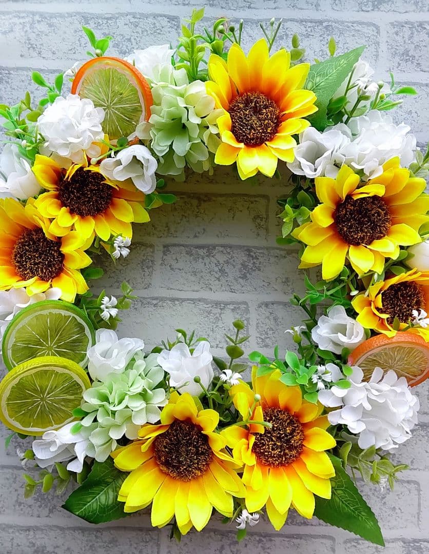 ひまわりリース　フラワーリース　玄関かざり　壁飾り　ハンドメイド