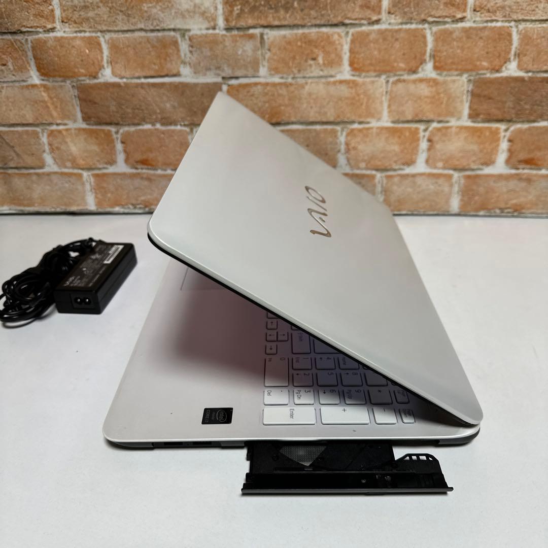 VAIOタッチノートPC Corei7メモリ16GB SSD500GBオフィス付