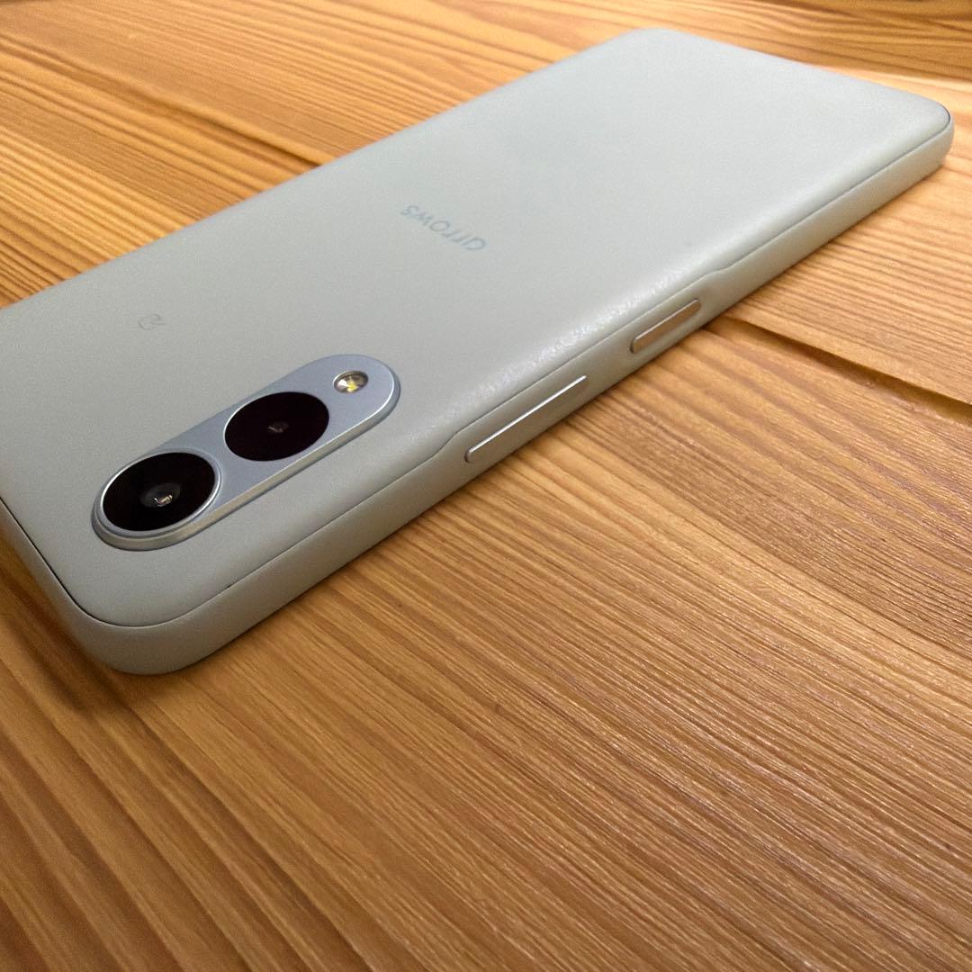 docomo arrows We2 F-52E ライトブルー SIMフリー ②