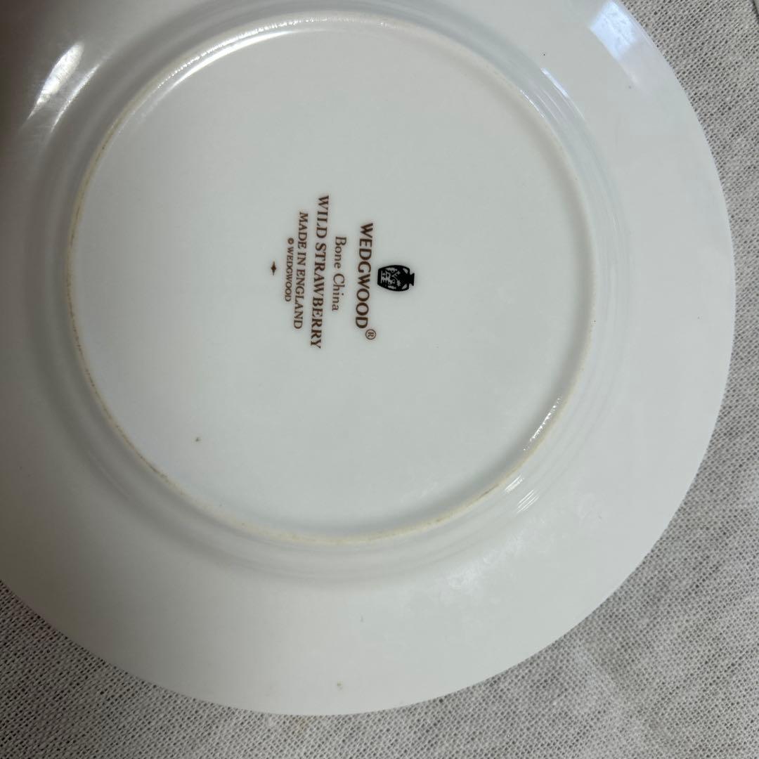 ウェッジウッド　皿　ゴールドの縁無し　3枚セット