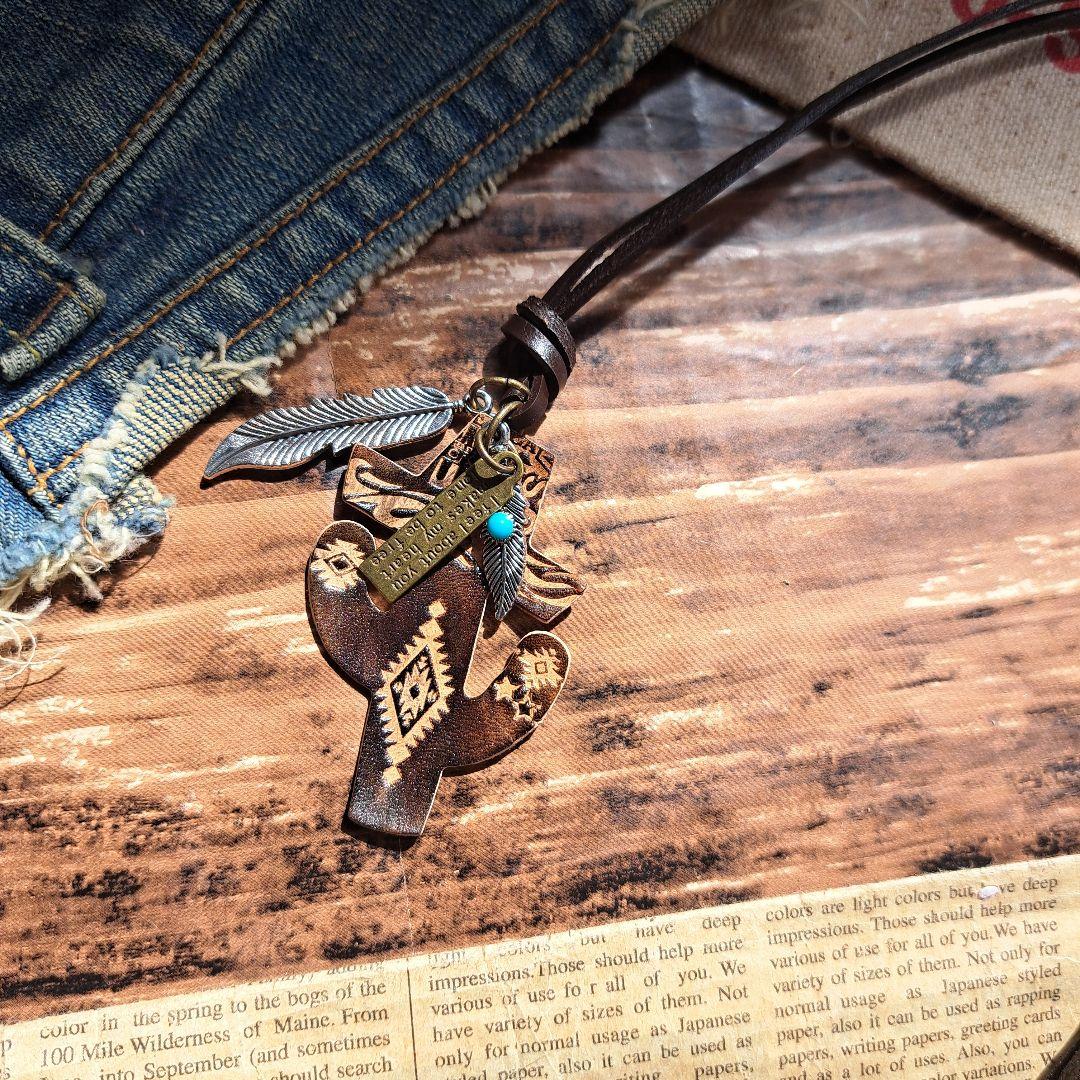 ★レザーサボテンが男前★アメリカンレザーネックレス★