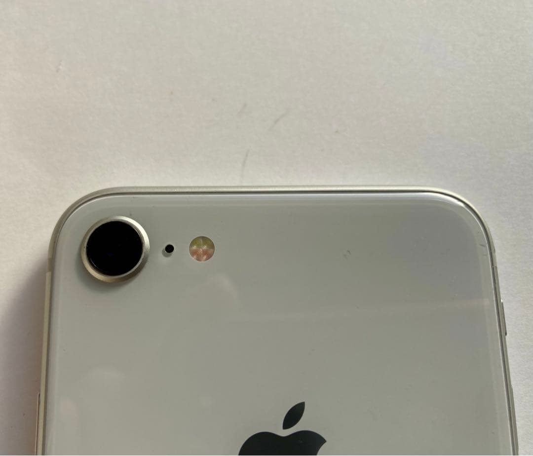 iPhone8 容量256GB シルバー BT96% SIMフリー