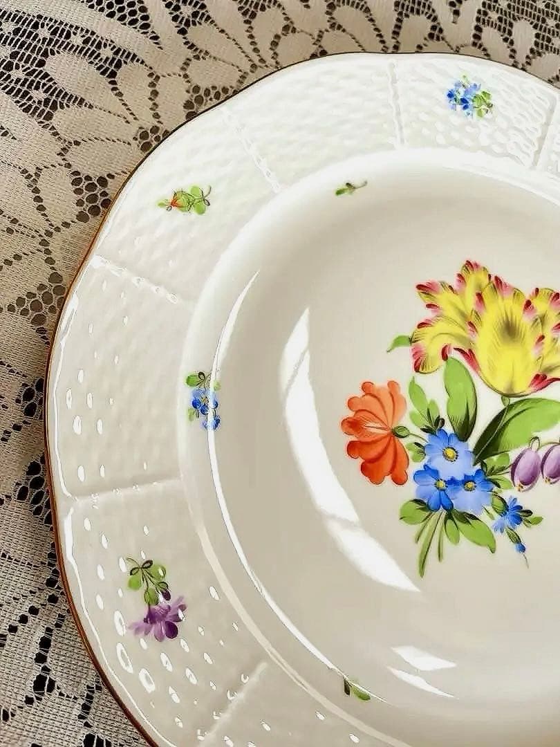 ★ヘレンド★ハンガリー 花柄陶磁器プレート直径25cm華やかな手描き皿 S20