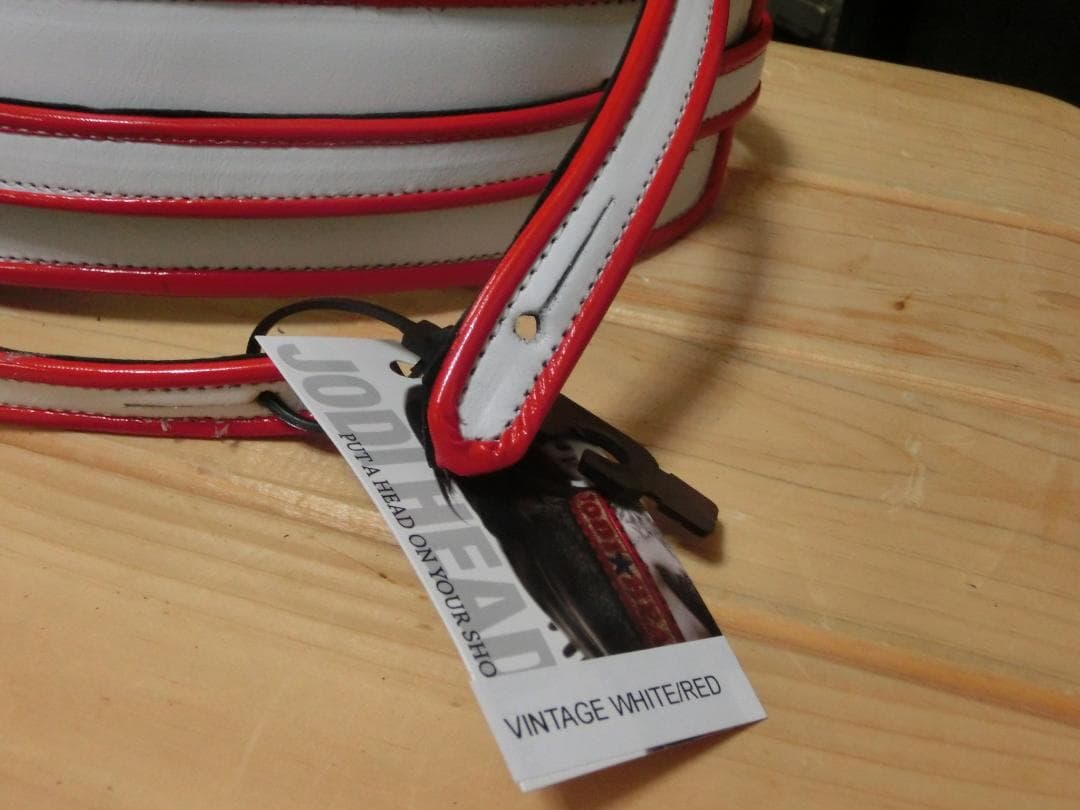 Jodi Head ジョディヘッド　ストラップ vintage 白/赤　値引不可