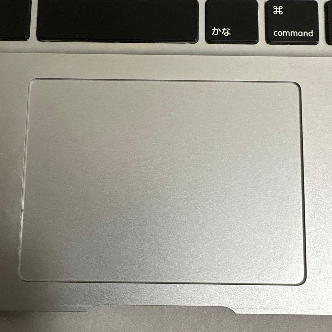 MacBook Air 13インチ + 充電器