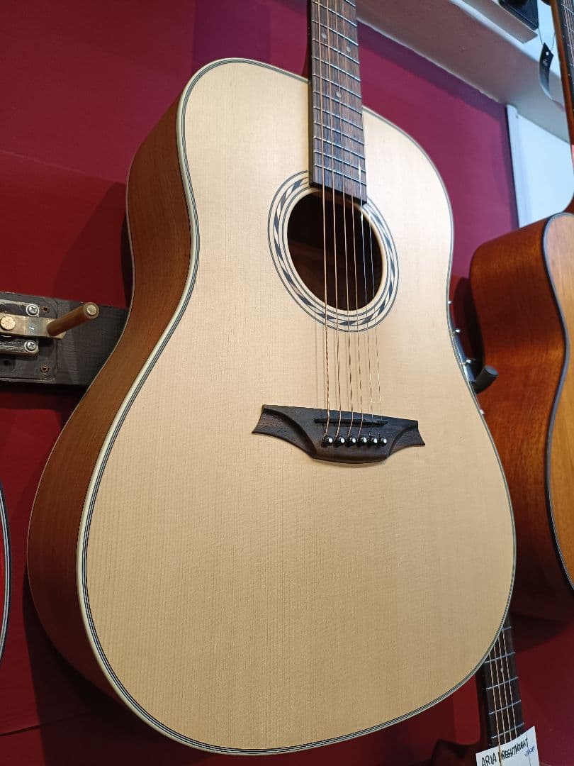 【Bromo】BAA1 アコースティックギター ドレッドノート ソフトケース付