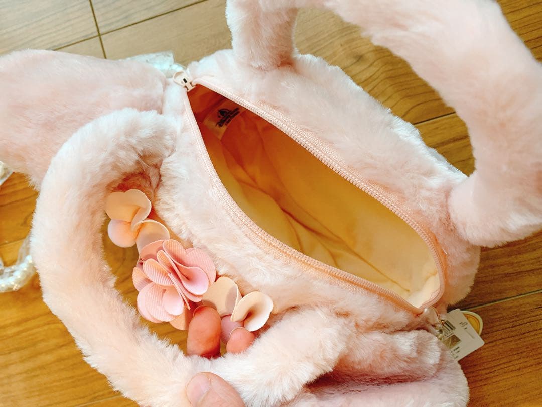 上海ディズニーリゾート　リーナベルフェイスバッグ